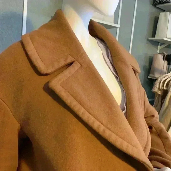 Zara - Picture 7 of 11